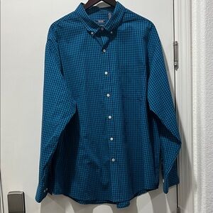 Izod Men's Teal Checkered Button Down Shirt